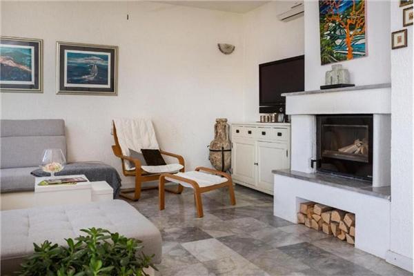 House K1, for 12 persons