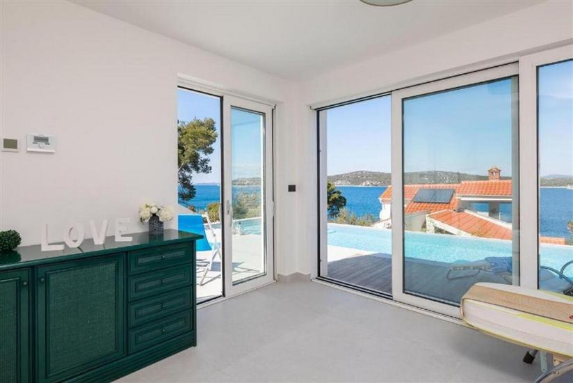 House K1, for 12 persons