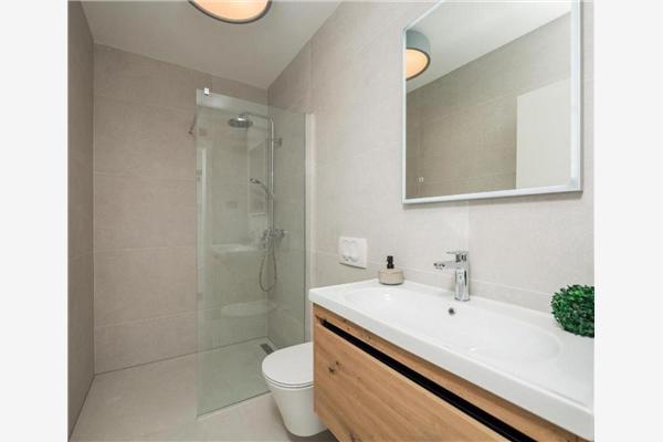 House K1, for 12 persons