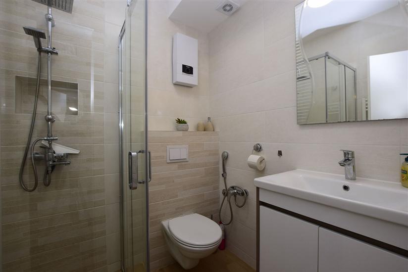 Apartment A1, for 6 persons