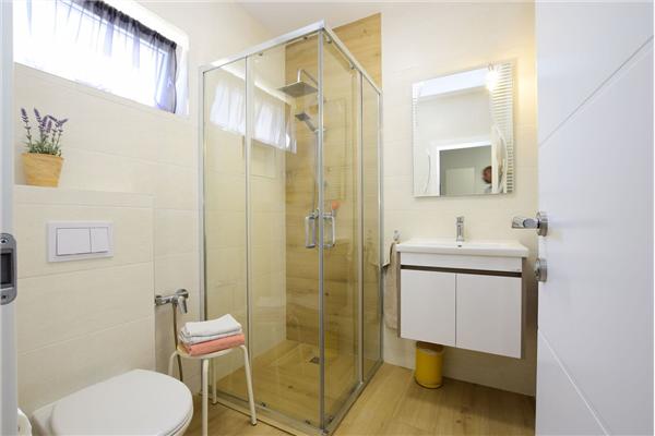 Apartment A1, for 6 persons