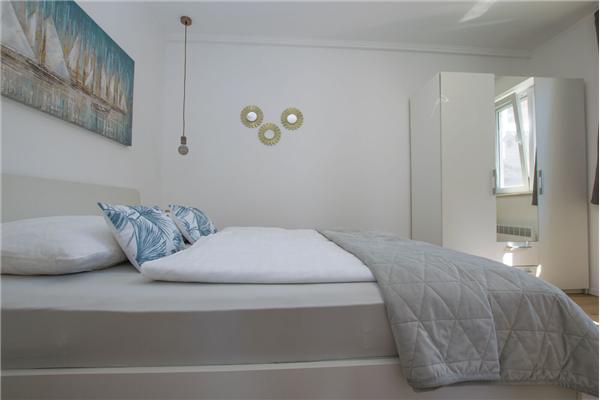 Apartment A1, for 6 persons