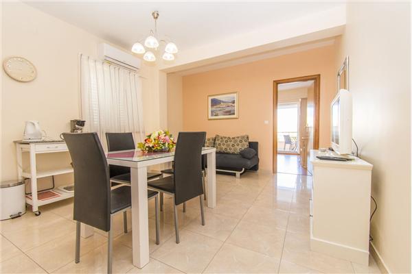 Apartment A2, for 4 persons