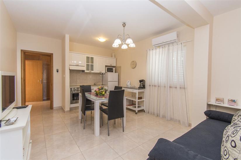 Apartment A2, for 4 persons