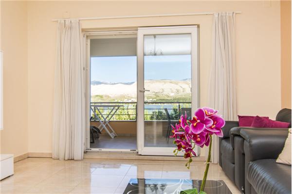 Apartment A1, for 6 persons