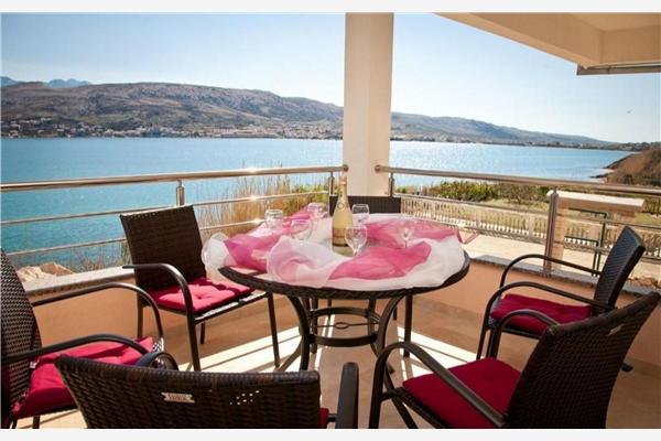 Apartment A1, for 6 persons