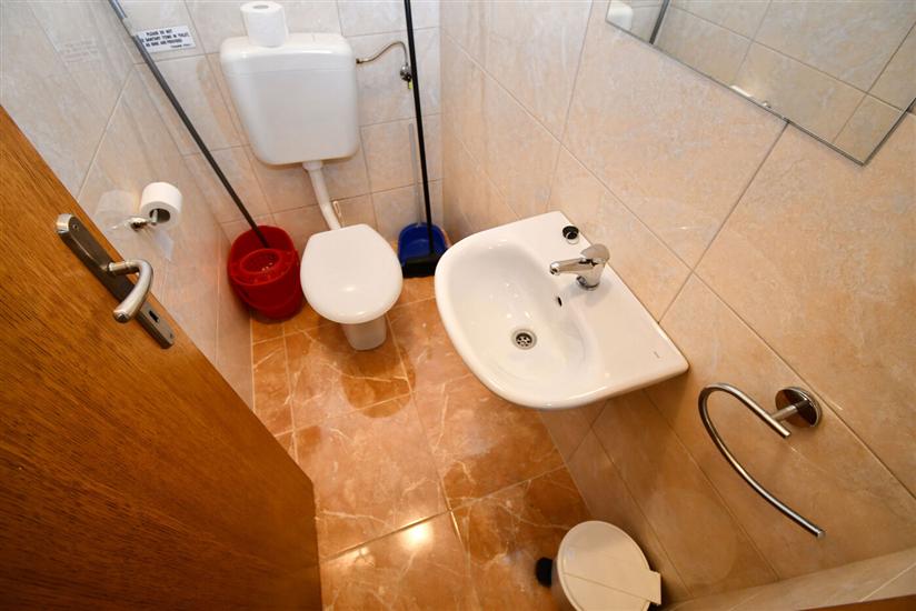 Apartment A1, for 6 persons