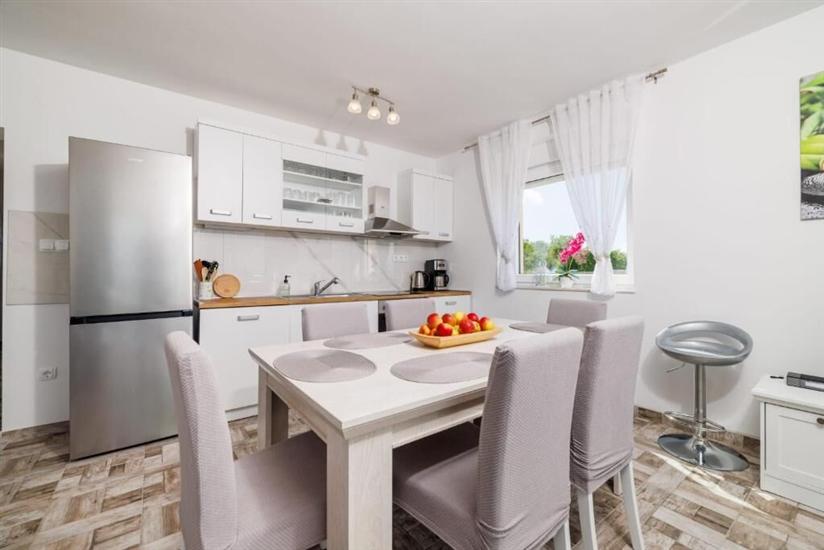 Apartman A1, na 5 osebe