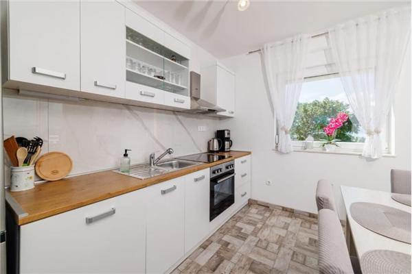 Apartman A1, na 5 osebe