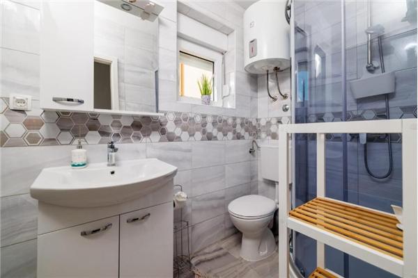 Apartman A1, na 5 osebe