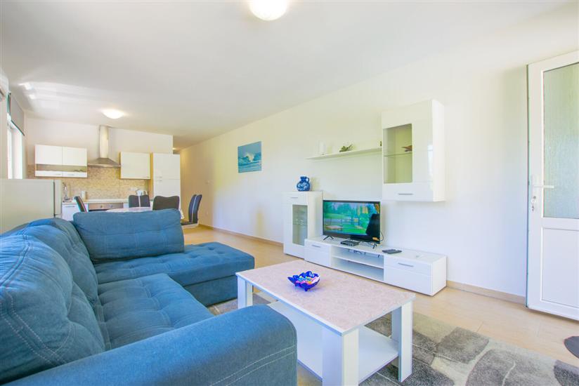 House K1, for 8 persons