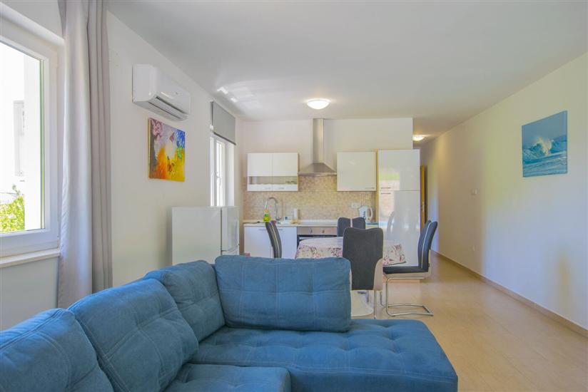 House K1, for 8 persons