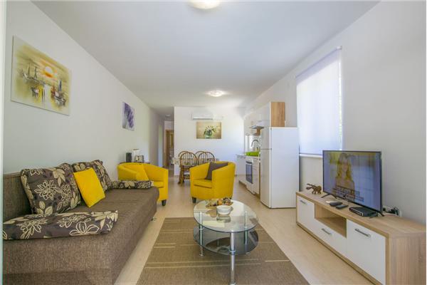 House K1, for 8 persons