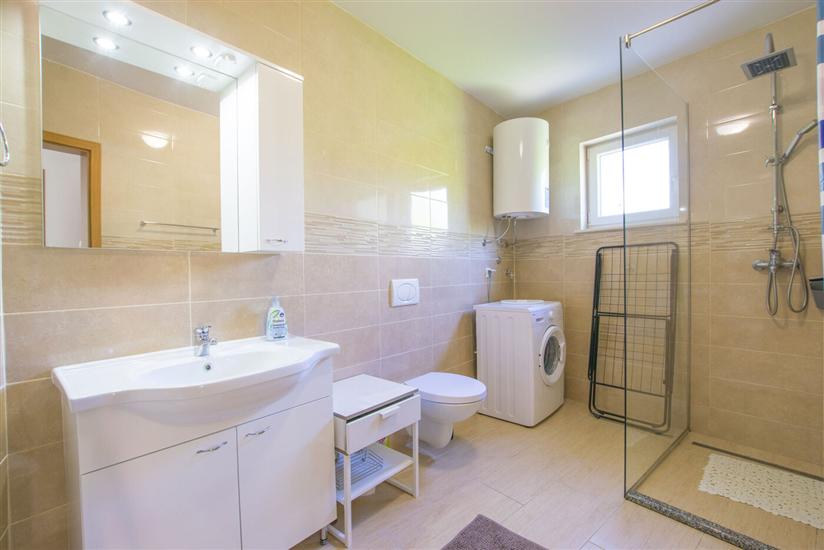 House K1, for 8 persons