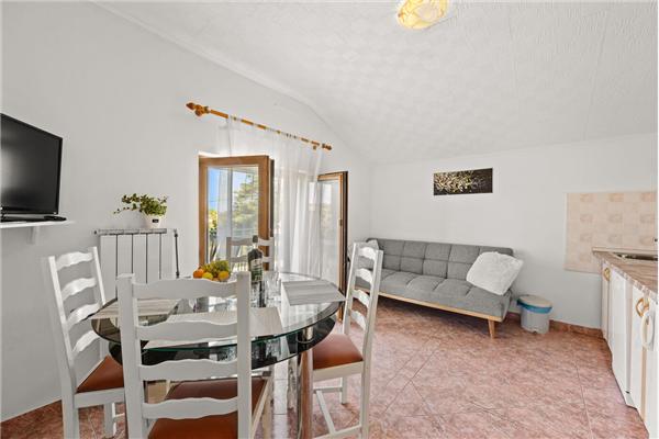 Apartment A4, for 4 persons