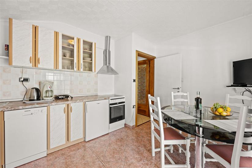 Apartment A4, for 4 persons