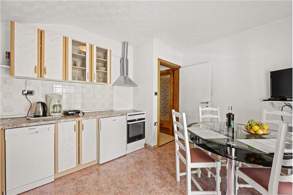 Apartment A4, for 4 persons