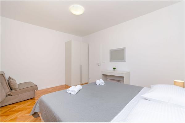 House K1, for 8 persons