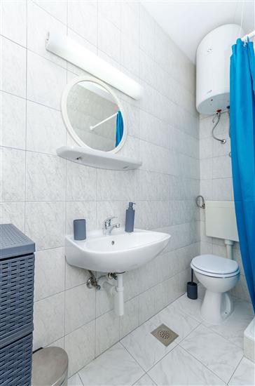 House K1, for 8 persons