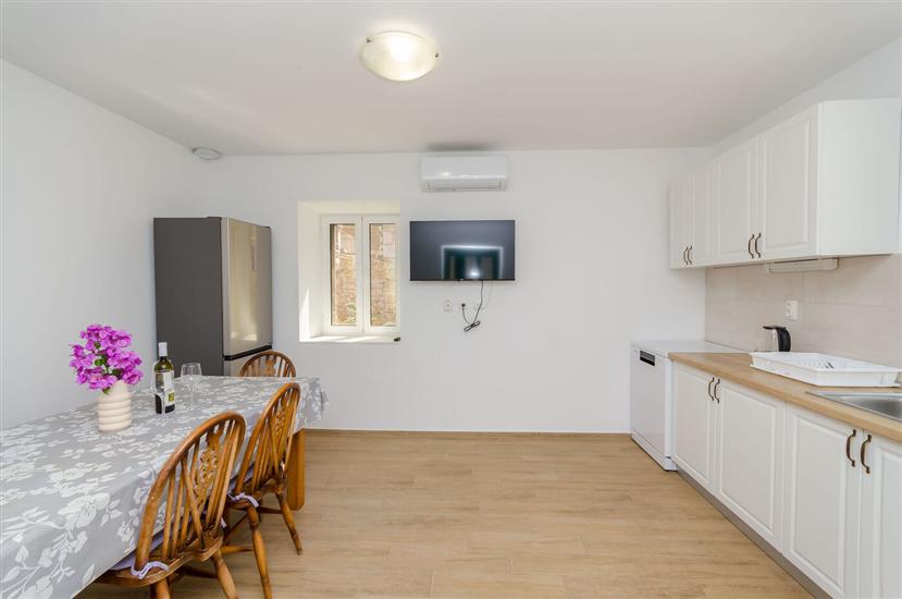 House K1, for 8 persons