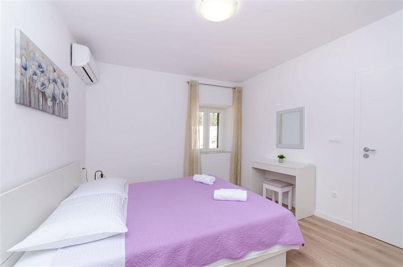 House K1, for 8 persons