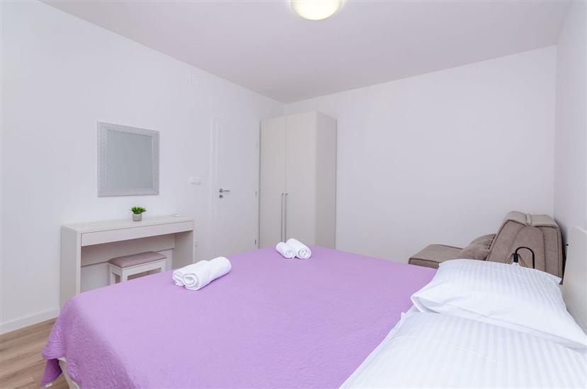 House K1, for 8 persons