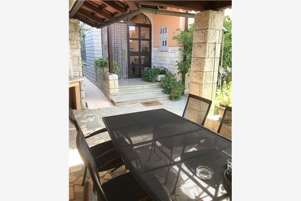 Apartment A2, for 5 persons