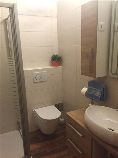 Apartment A2, for 5 persons