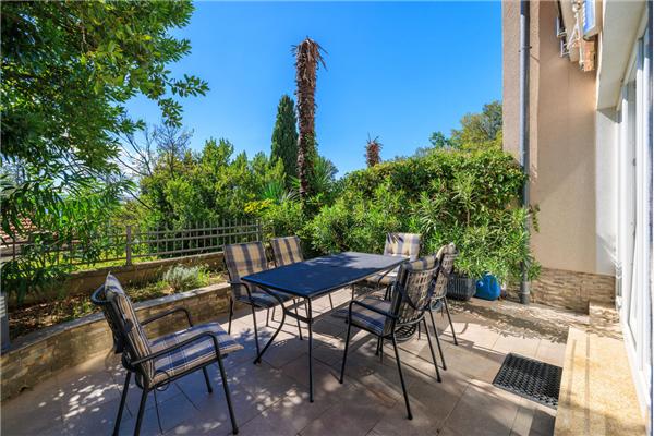 Apartment A1, for 5 persons