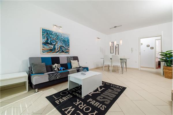 Apartment A1, for 5 persons