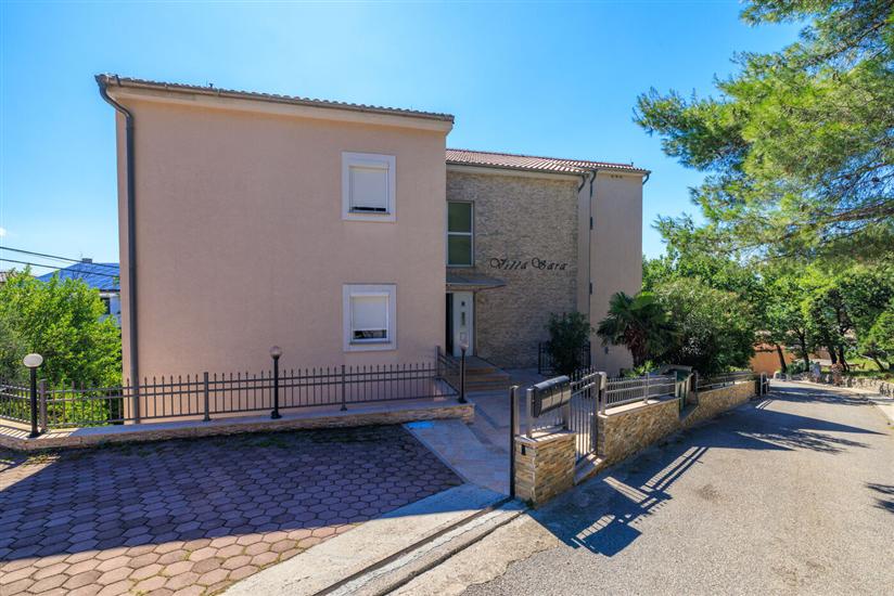Apartment Villa Sara