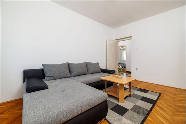 Apartment A2, for 8 persons