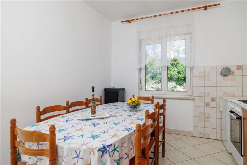 Apartment A2, for 8 persons