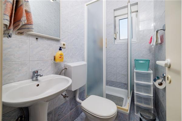 Apartment A2, for 8 persons