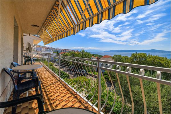 Apartment A2, for 8 persons