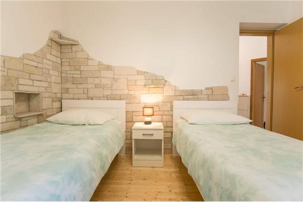 House K1, for 5 persons