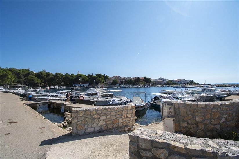 Apartment Family Ribicic