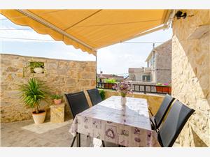 Apartment Middle Dalmatian islands,BookLevondaFrom 100 €