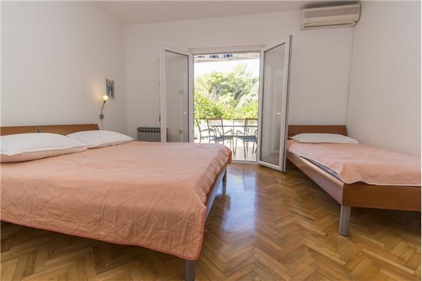 Apartment A4, for 4 persons