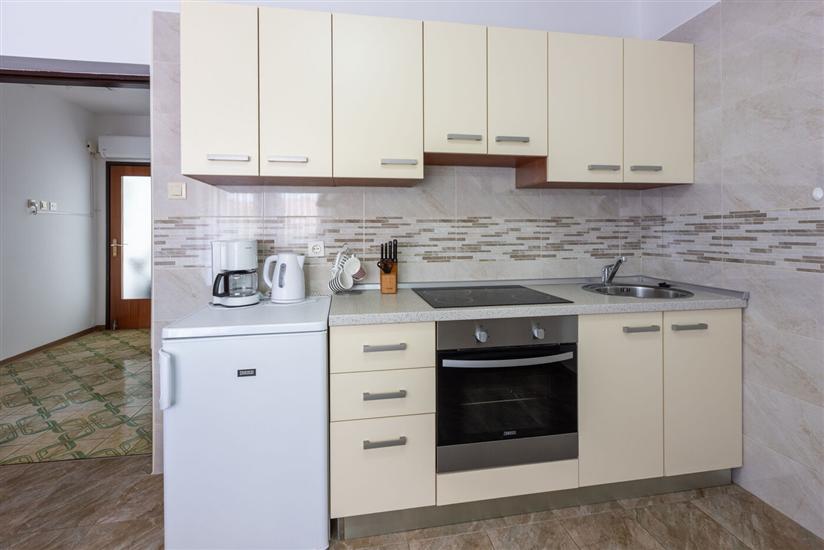 Apartment A1, for 5 persons