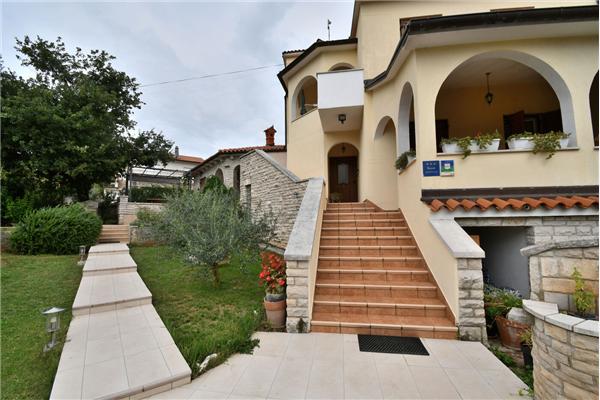 Apartment A1, for 5 persons