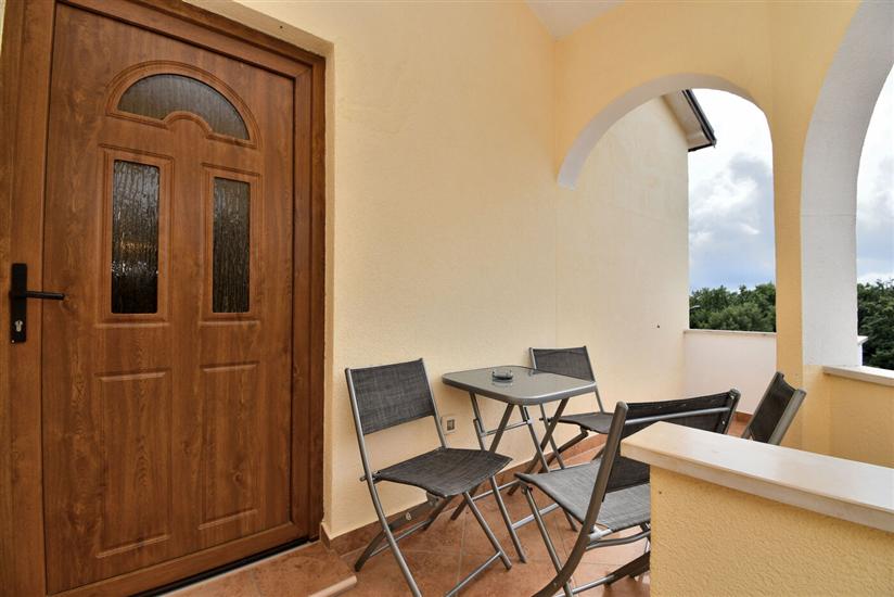 Apartment A1, for 5 persons