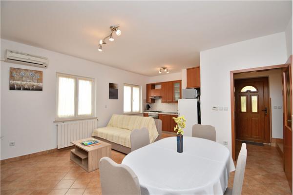 Apartment A1, for 5 persons