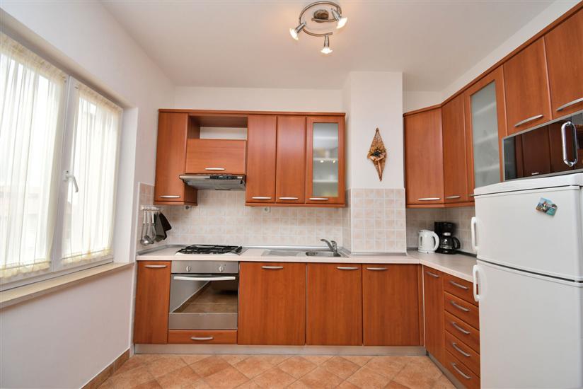 Apartment A1, for 5 persons
