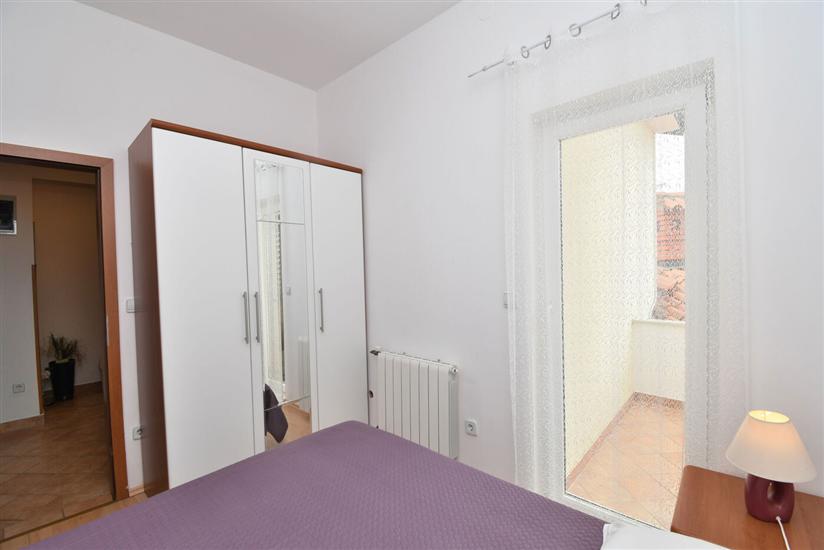 Apartment A1, for 5 persons
