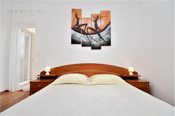 Apartment A2, for 5 persons