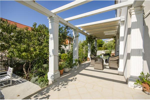 Apartment A1, for 7 persons