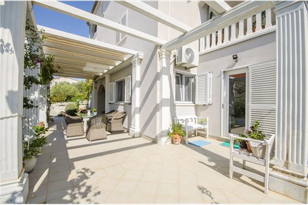 Apartment A1, for 7 persons