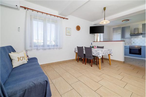 Apartment A1, for 5 persons