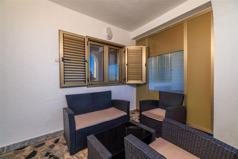 Apartment A1, for 5 persons